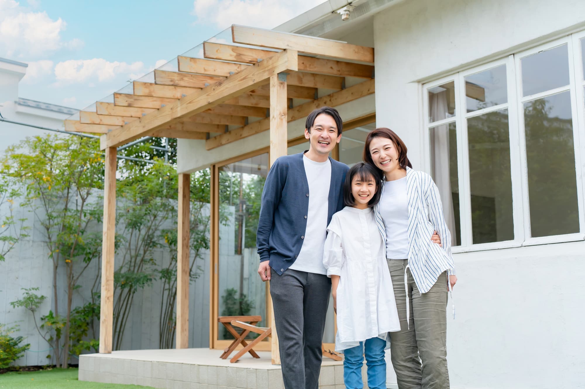 代々木八幡の自宅前での記念写真